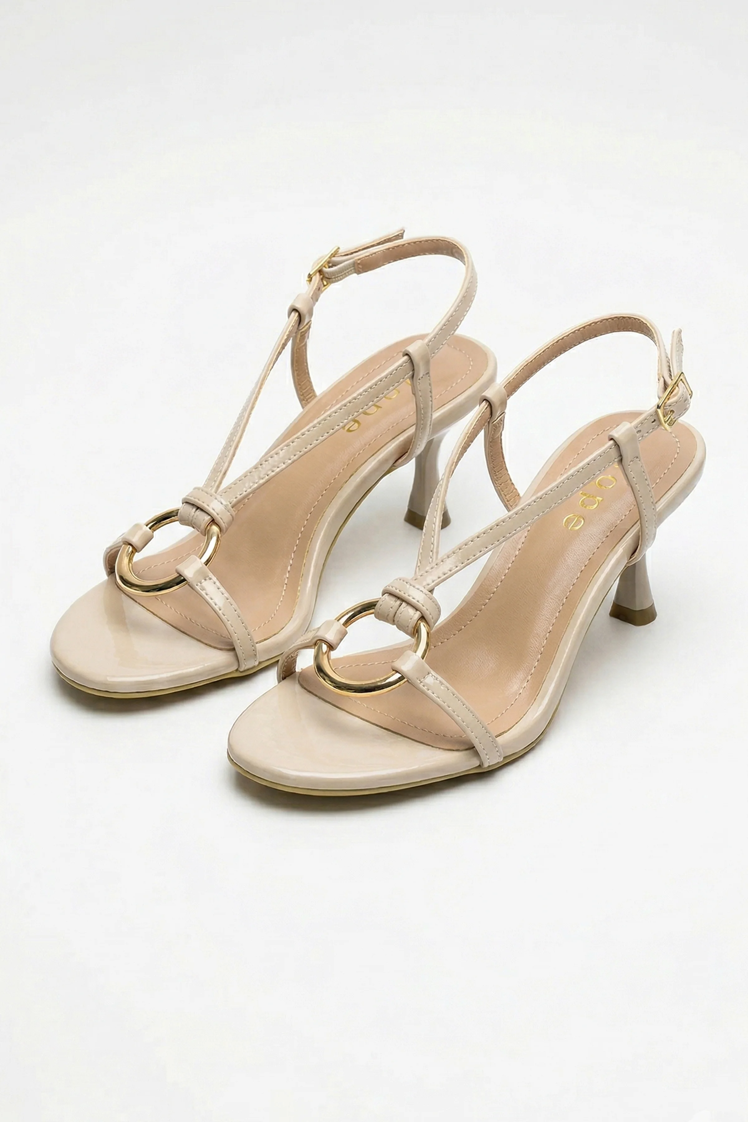 Selly Gold Halka Detaylı İnce Bantlı Kadeh Kadın Topuklu Sandalet