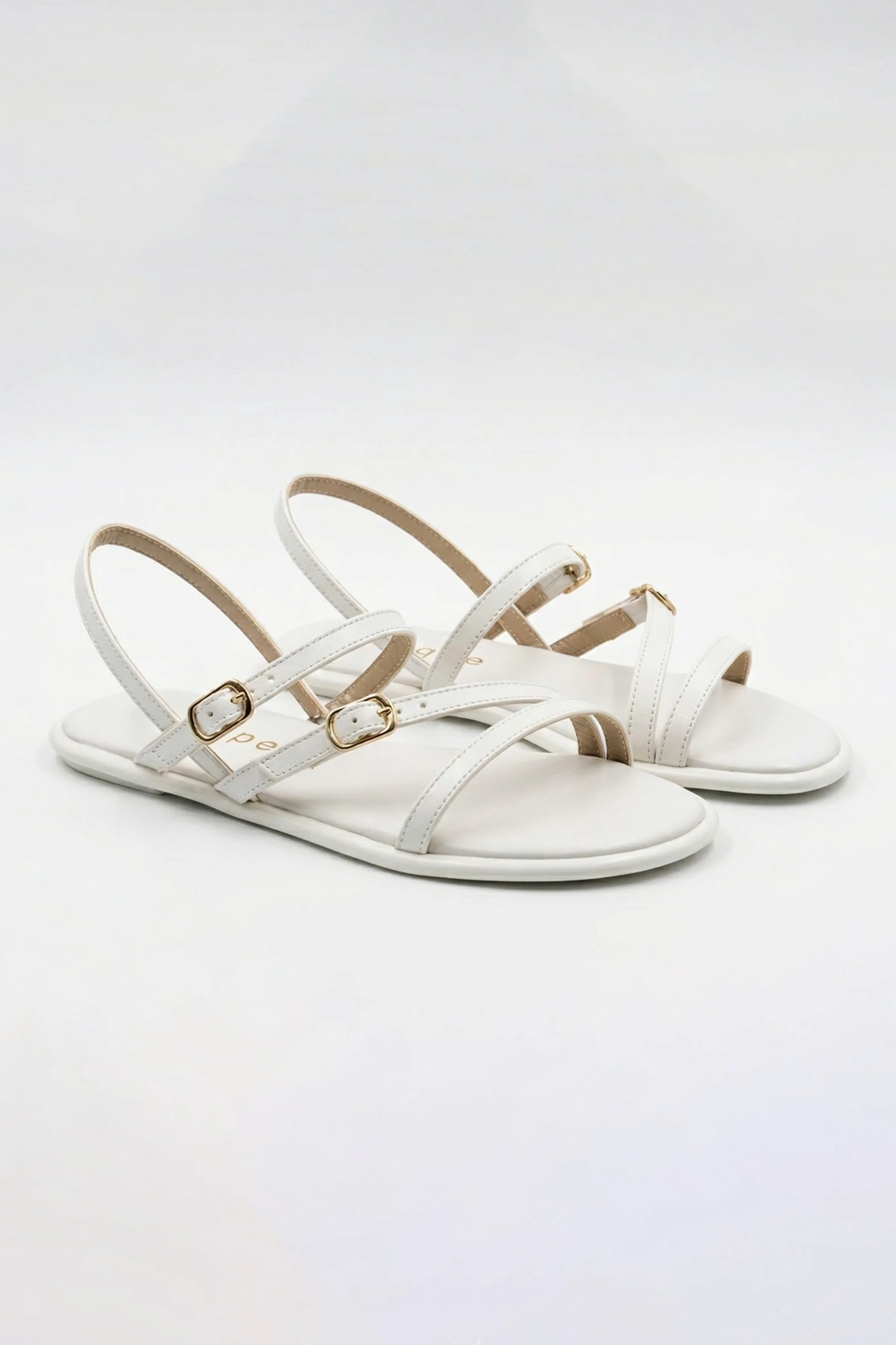 Tina İnce Çapraz Bantlı Tokalı Düz Taban Kadın Sandalet